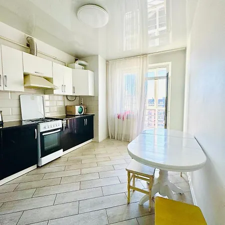 новобудова стрийська 45а боднарська 14а наукова Львів