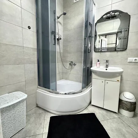 Apartment стрийська 45а жк леви міста автовокзал гашека наукова кінг кросс